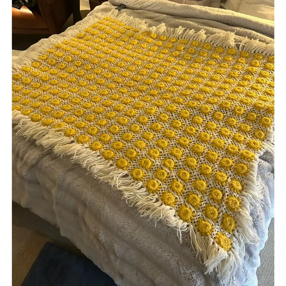 Vintage Handmade Crochet Bobble Flower Afghan Throw Yellow White Fringe 58x49